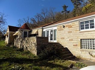3277 Rainbow Run Rd, Monongahela, PA 15063