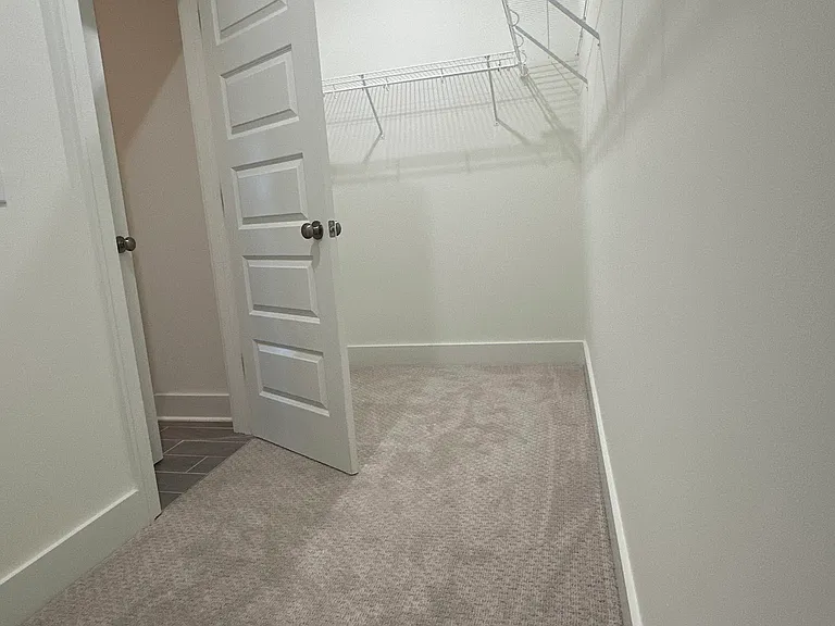5049 Greentree Dr — Photo 13