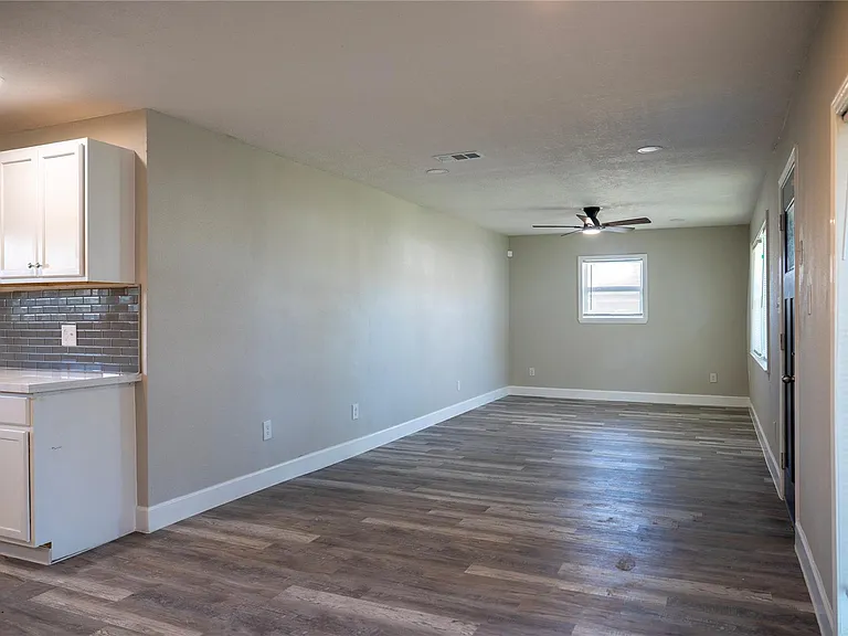 5502 Elm Tree Dr — Photo 11