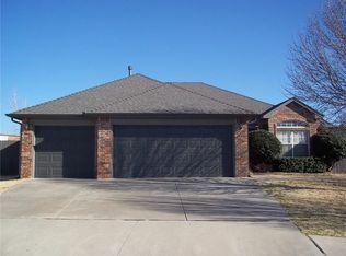 1900 Bradford Way, Edmond, OK 73003