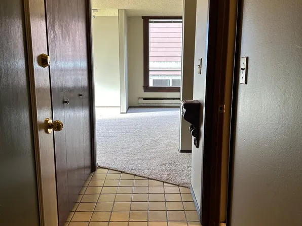 602 Melrose Ave E APT 202, Seattle, WA 98102