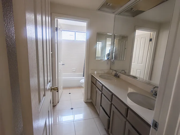 30556 Mallorca Way — Photo 17