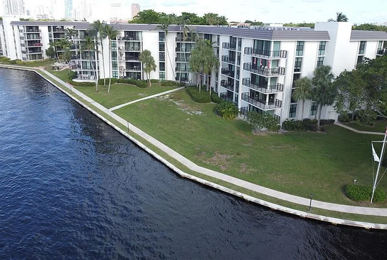 900 River Reach Dr #312 — Photo 4