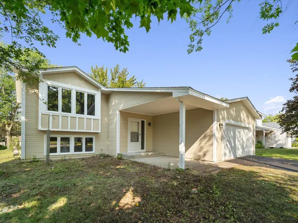 6736 Wakefield Dr, Eden Prairie, MN 55346