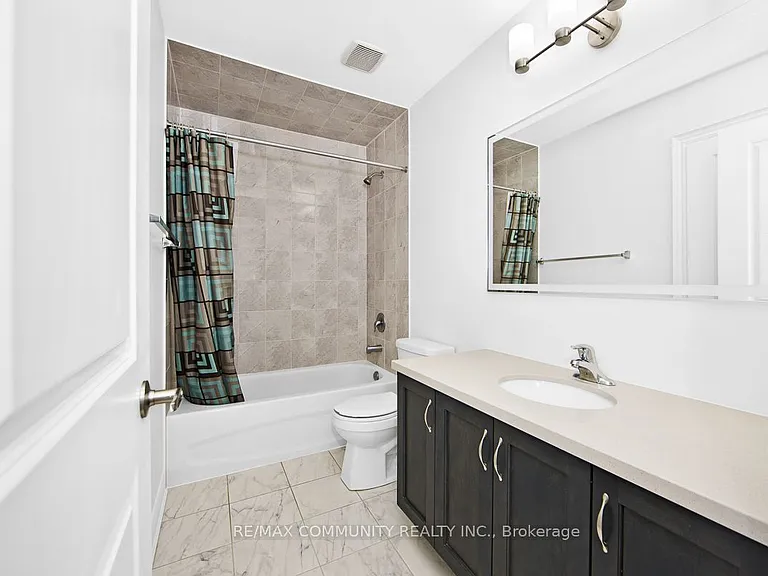 33 Liam Ln — Photo 20