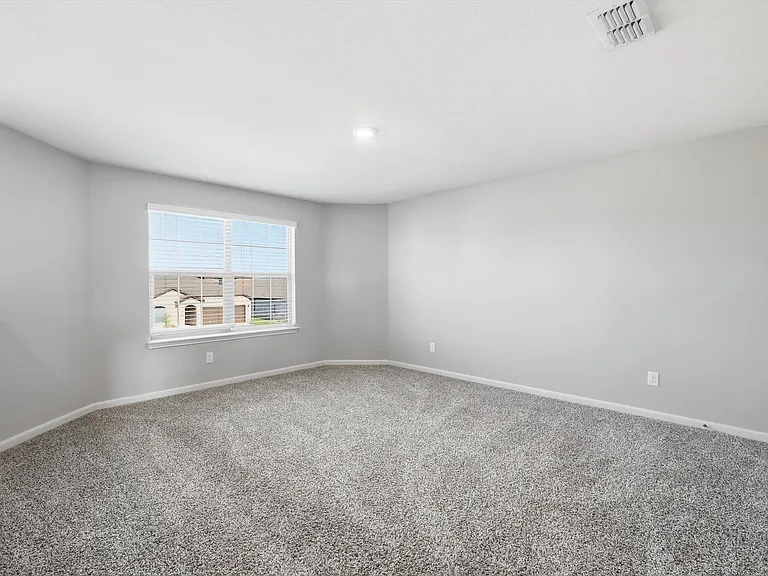 2105 Yarbrough Dr — Photo 31