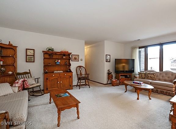 2nd image of 9756 Mill Dr E #E-b1