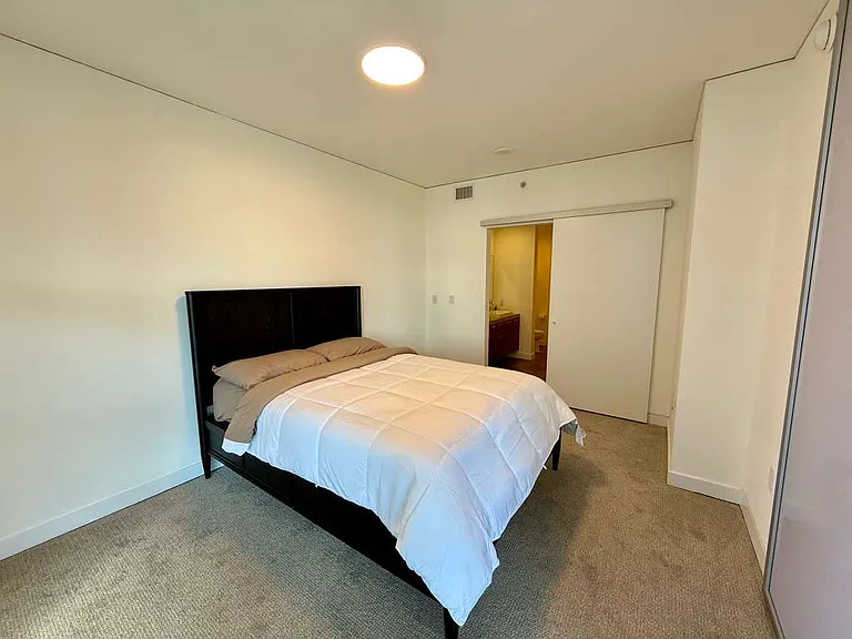 9 Macarthur Pl #905 — Photo 7