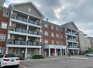 60 Baycliffe Cres #112, Brampton, ON L7A 0Z4