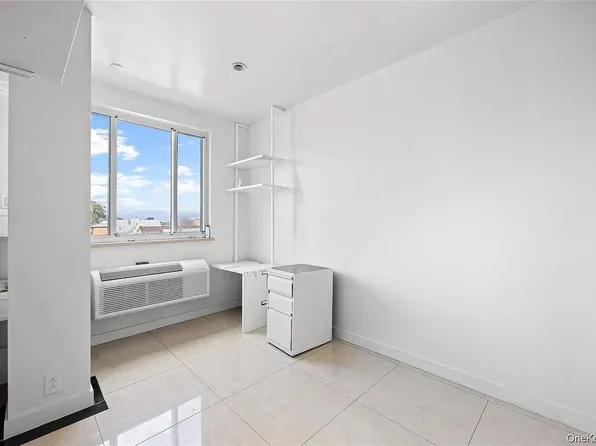 10607 Northern Blvd #5B, Corona, NY 11368