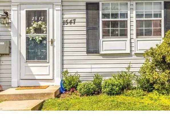 1547 Iris Ct, Hagerstown, MD 21740