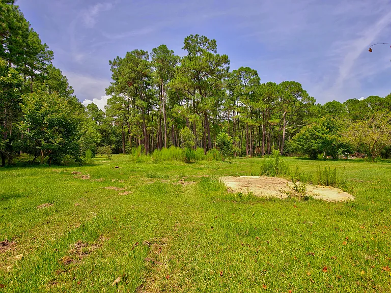 14320 Mallett Rd — Photo 41