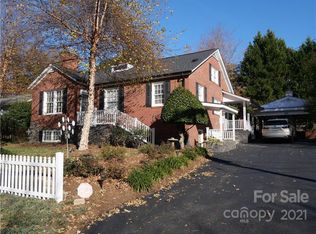 520 2nd St NW, Hickory, NC 28601