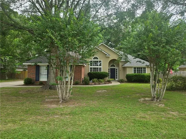 2050 White Myrtle Dr, Madisonville, LA 70447