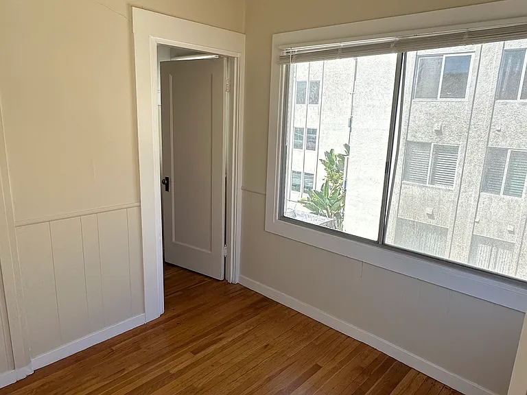 390 Grand Ave #11 — Photo 19