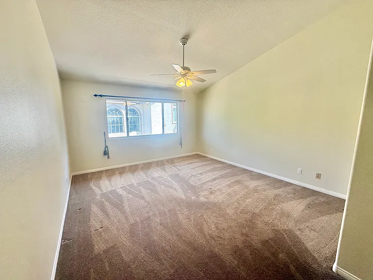 303 Calle Moreno — Photo 11