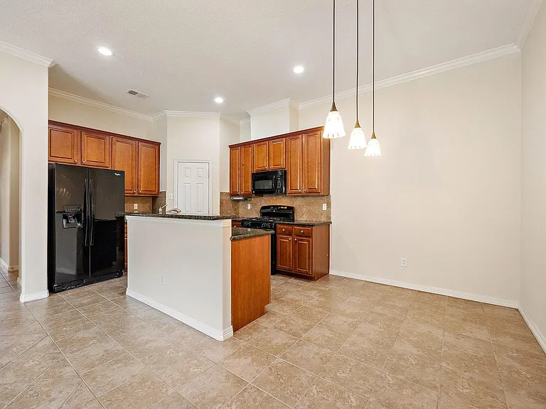 912 Sweet Pine Dr — Photo 6
