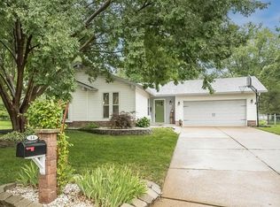 16 Cherrywood Ct, Saint Peters, MO