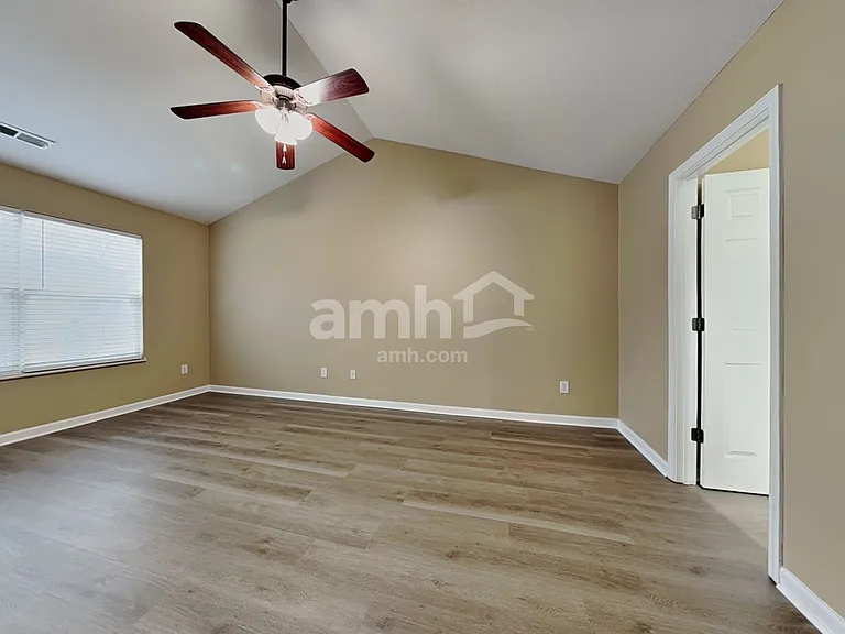 6818 Audrianna Ln — Photo 12