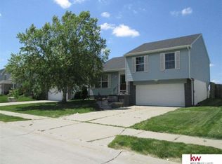 12706 Nebraska Ave, Omaha, NE 68164