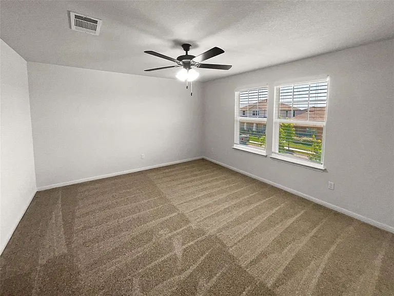 101 Eagle Lake Dr — Photo 13