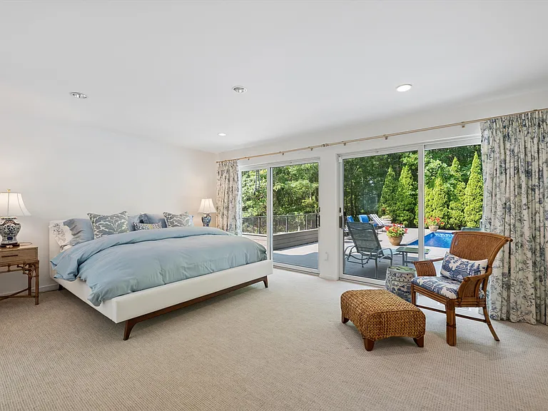16 Elizabeth Ln — Photo 14
