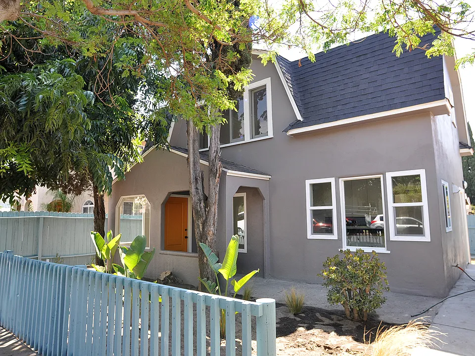 5406 Buchanan St