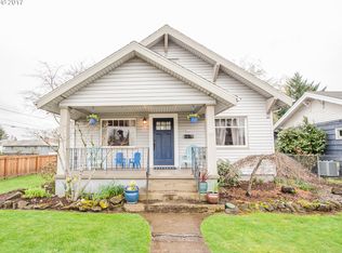 9046 SE Pine St, Portland, OR 97216