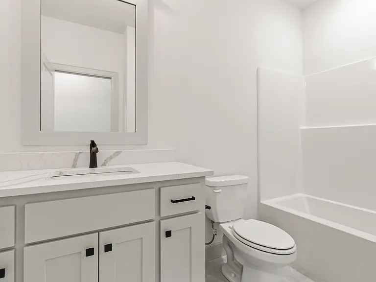 910 Trestle Ln — Photo 34
