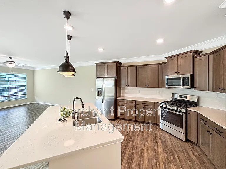 106 Muir Way — Photo 10