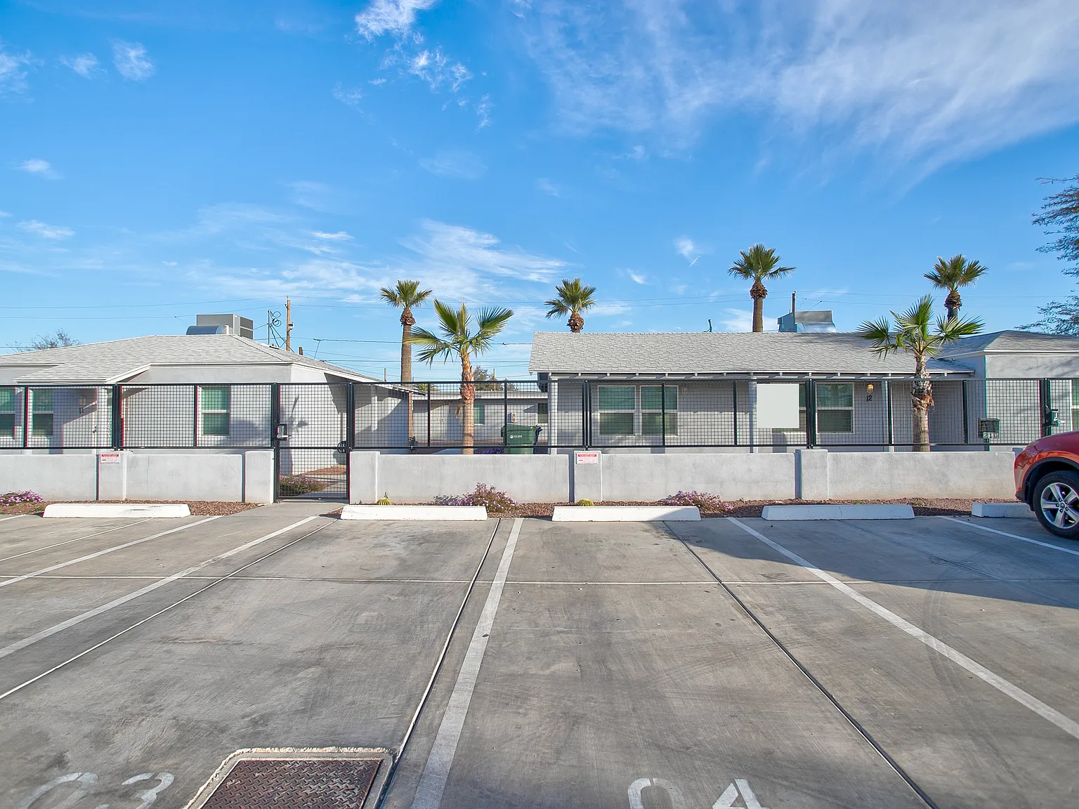 1 bed, 700 sqft, $899 — Photo 2