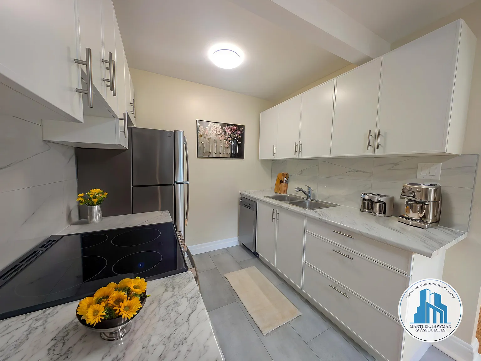 Bloor Street Apartments - 2559 Bloor Street West — Photo 4