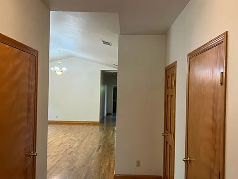 3515 California Ave — Photo 5