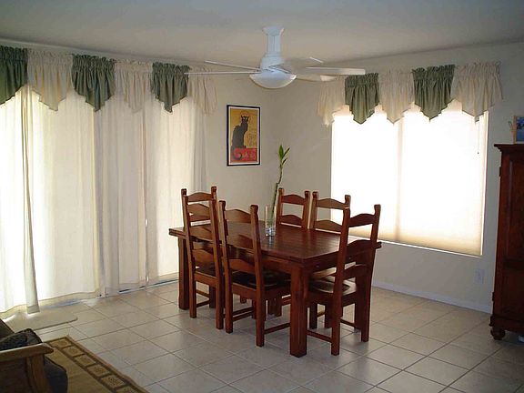 Family Rm/Dining area