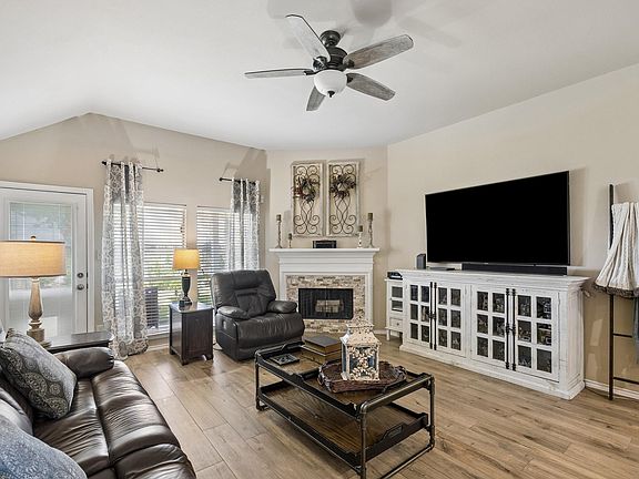 2nd image of 2510 Llano Springs Dr