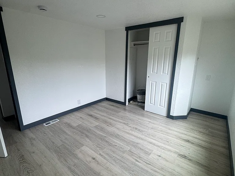 268 E Rolling Hills Dr — Photo 12