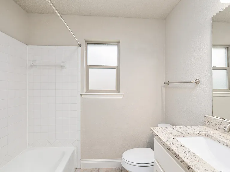 6728 Fair Meadows Dr — Photo 21