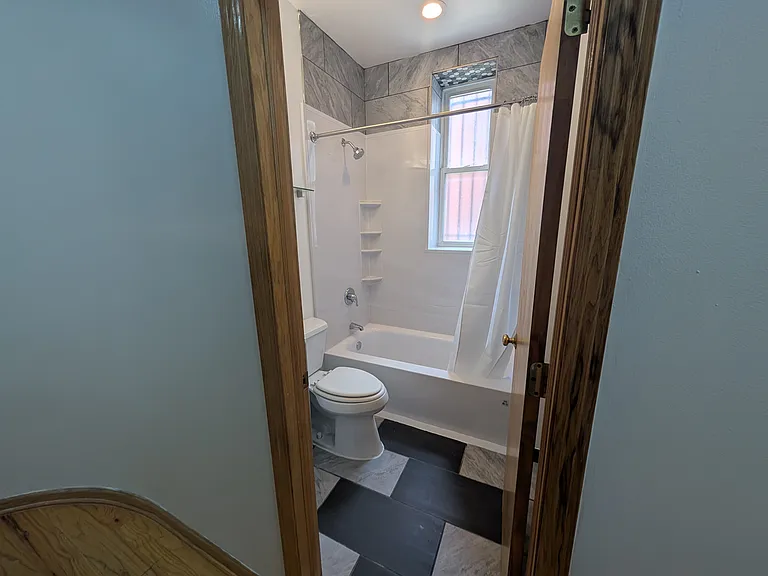 3212 W Warren Blvd #1 — Photo 46