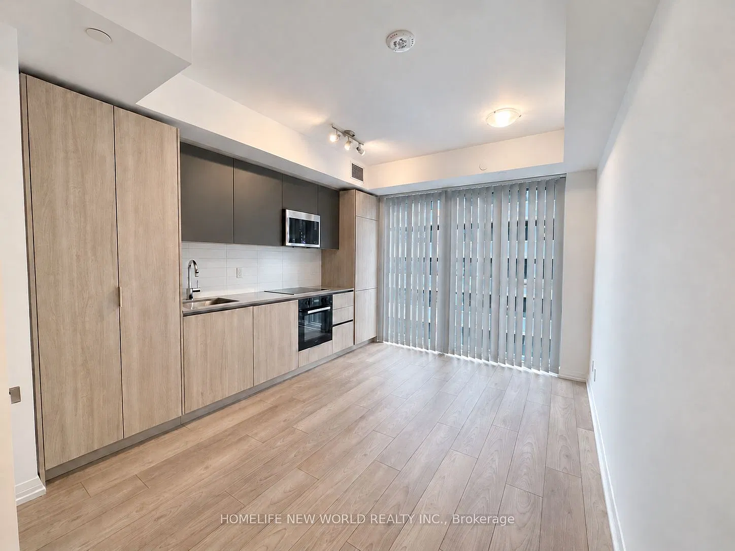 Studio, $1,950 — Photo 4