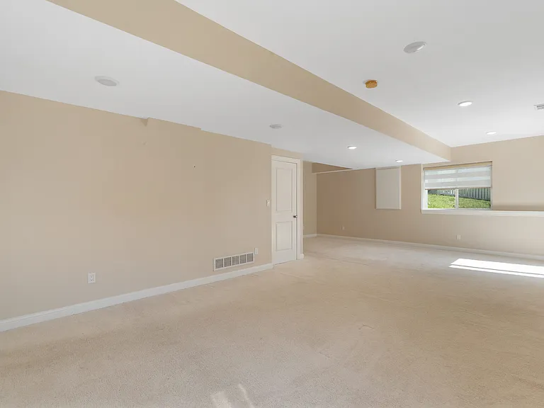 3022 Beckley St — Photo 27