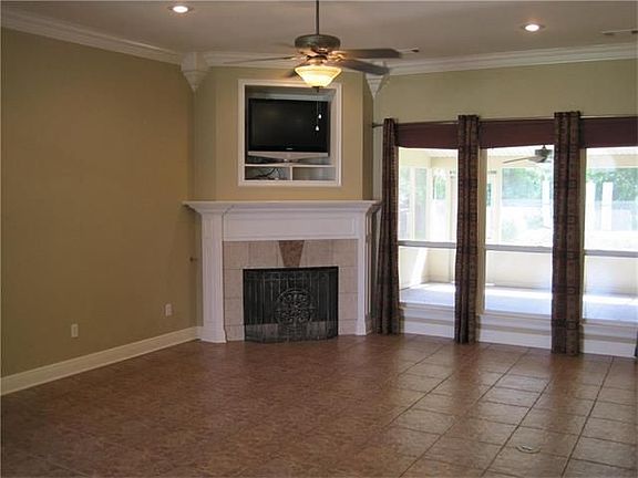 4th image of 64569 Barrington Ct