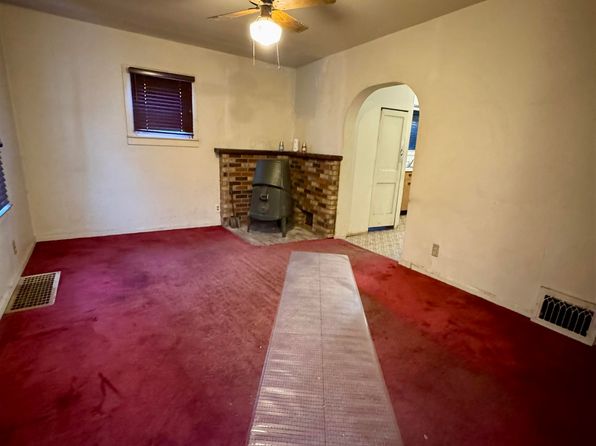 3632 Western Rd, Flint, MI 48506