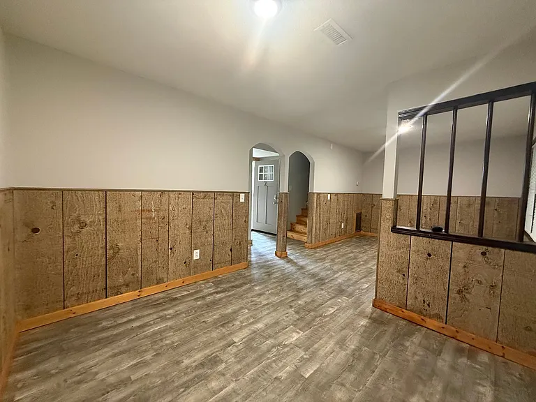 1504 Colony Park Dr — Photo 7