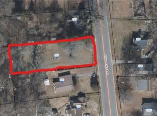 627 S Fieldcrest Rd, Eden, NC 27288