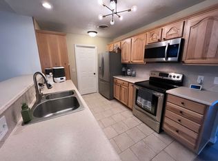 208 La Salle Dr, Clovis, NM 88101