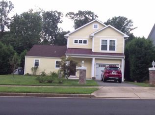 1830 Anderson Rd, Falls Church, VA 22043