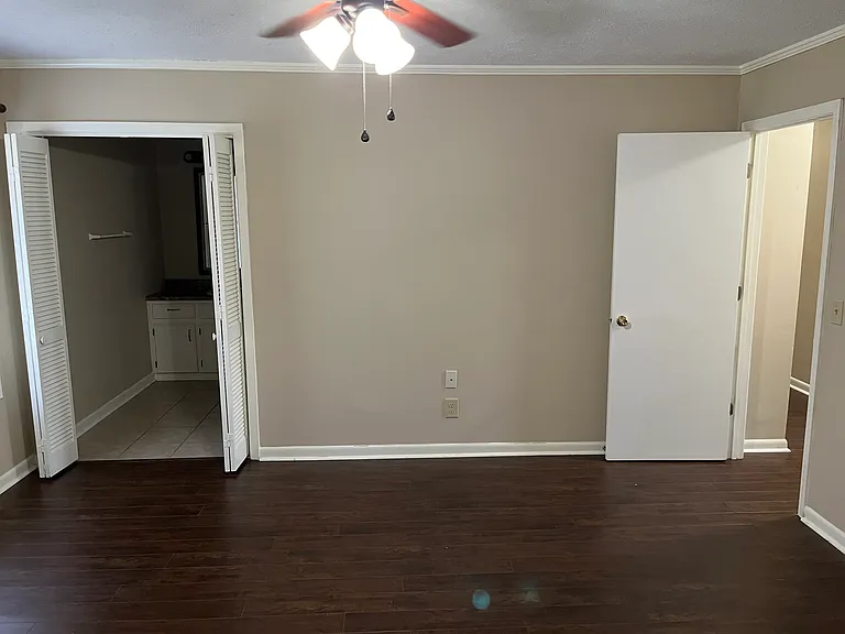 226 Justin Cir — Photo 17