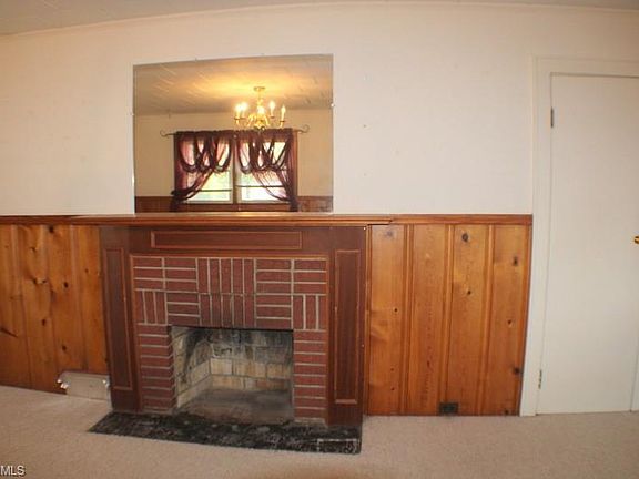 4th image of 340 Marion St