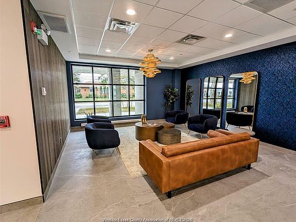 5th image of 3817 Howard Ave #204