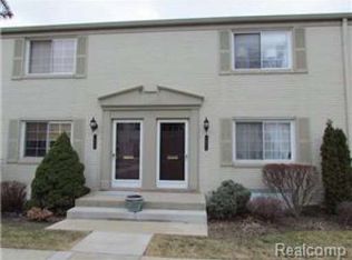 1758 Graefield Rd, Birmingham, MI 48009